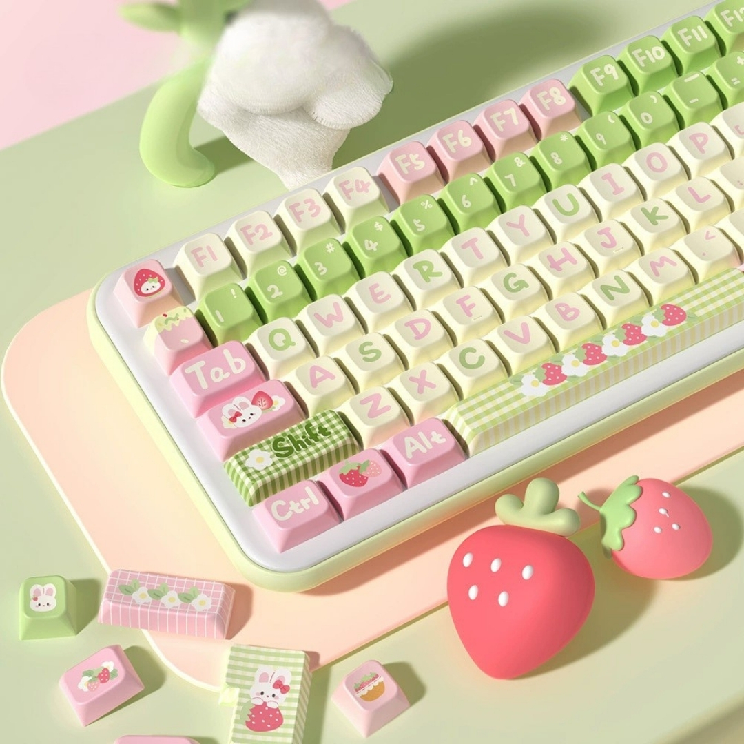 Keycap Strawberry Milk Rabbit